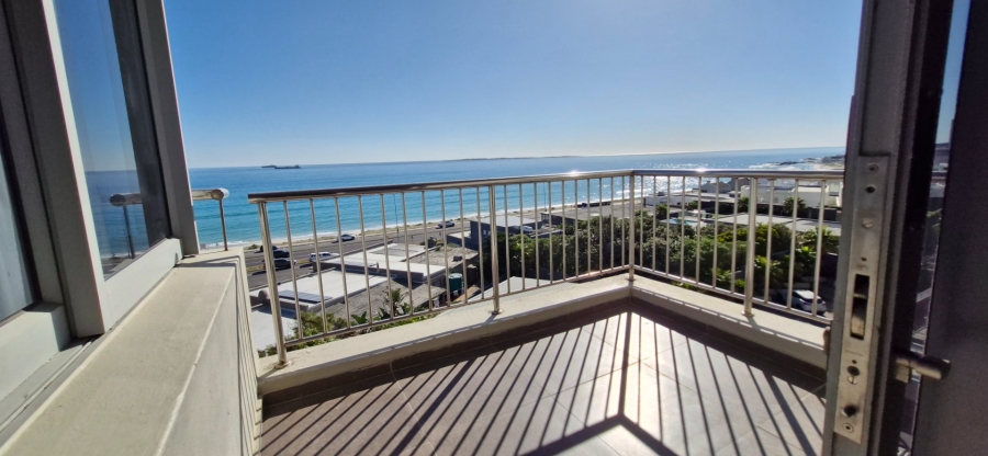  Bedroom Property for Sale in Bloubergstrand Western Cape